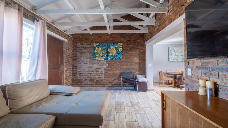4 Bedroom Property for Sale in Glenwood Western Cape